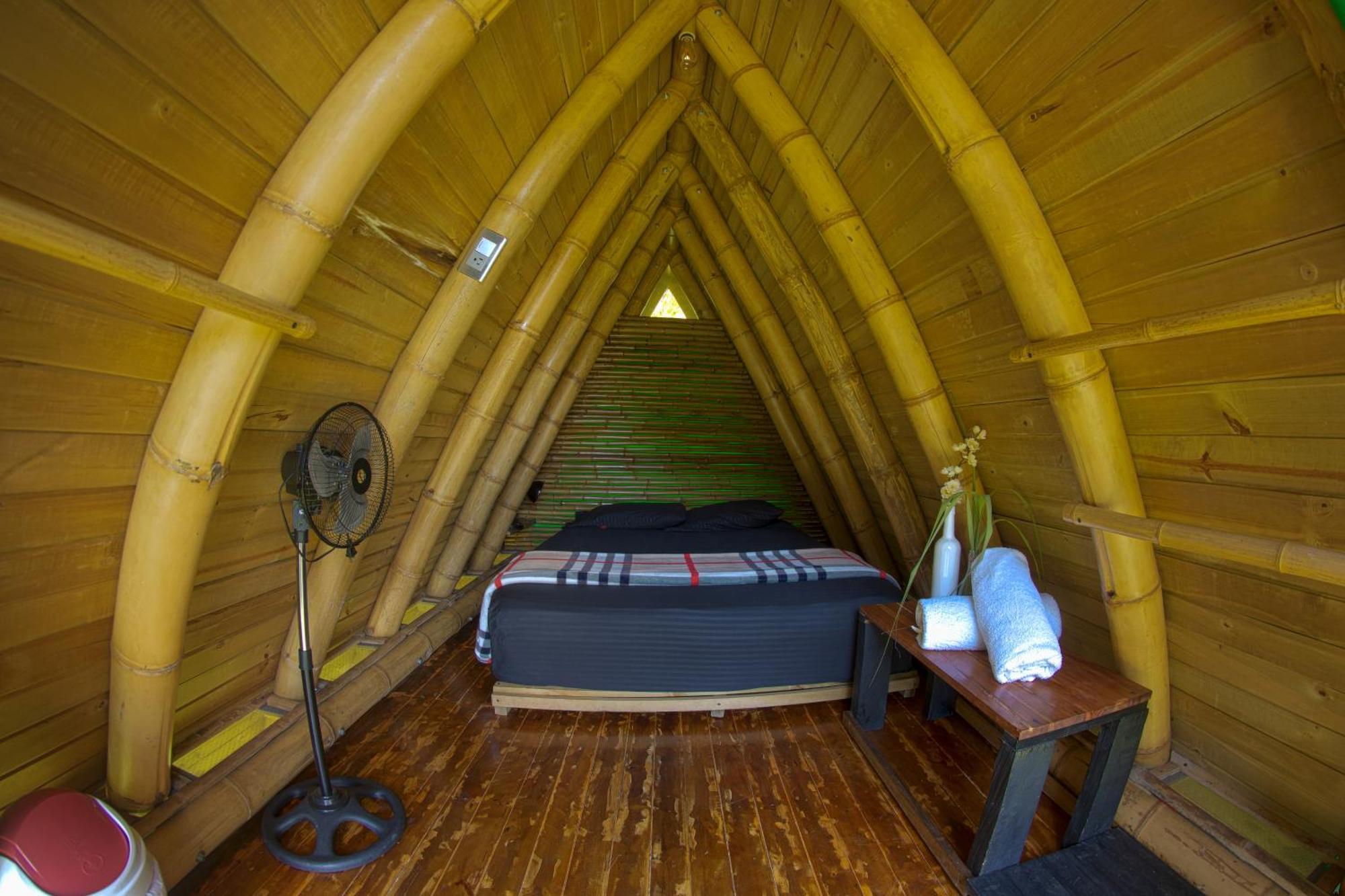La Perla Negra - Black Pearl Eco Hostel San Rafael  Eksteriør bilde