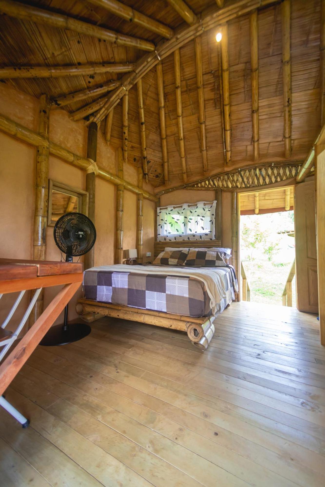 La Perla Negra - Black Pearl Eco Hostel San Rafael  Eksteriør bilde